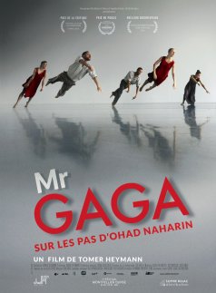 Affiche de l'évènement DE LA SCÈNE À L'ÉCRAN >>> MR GAGA, SUR LES PAS D'OHAD NAHARIN | VOST à Châlons-en-Champagne